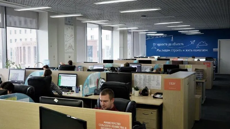 За полгода с помощью ЦСС разрешения на строительство получили 563 коммерческих объекта