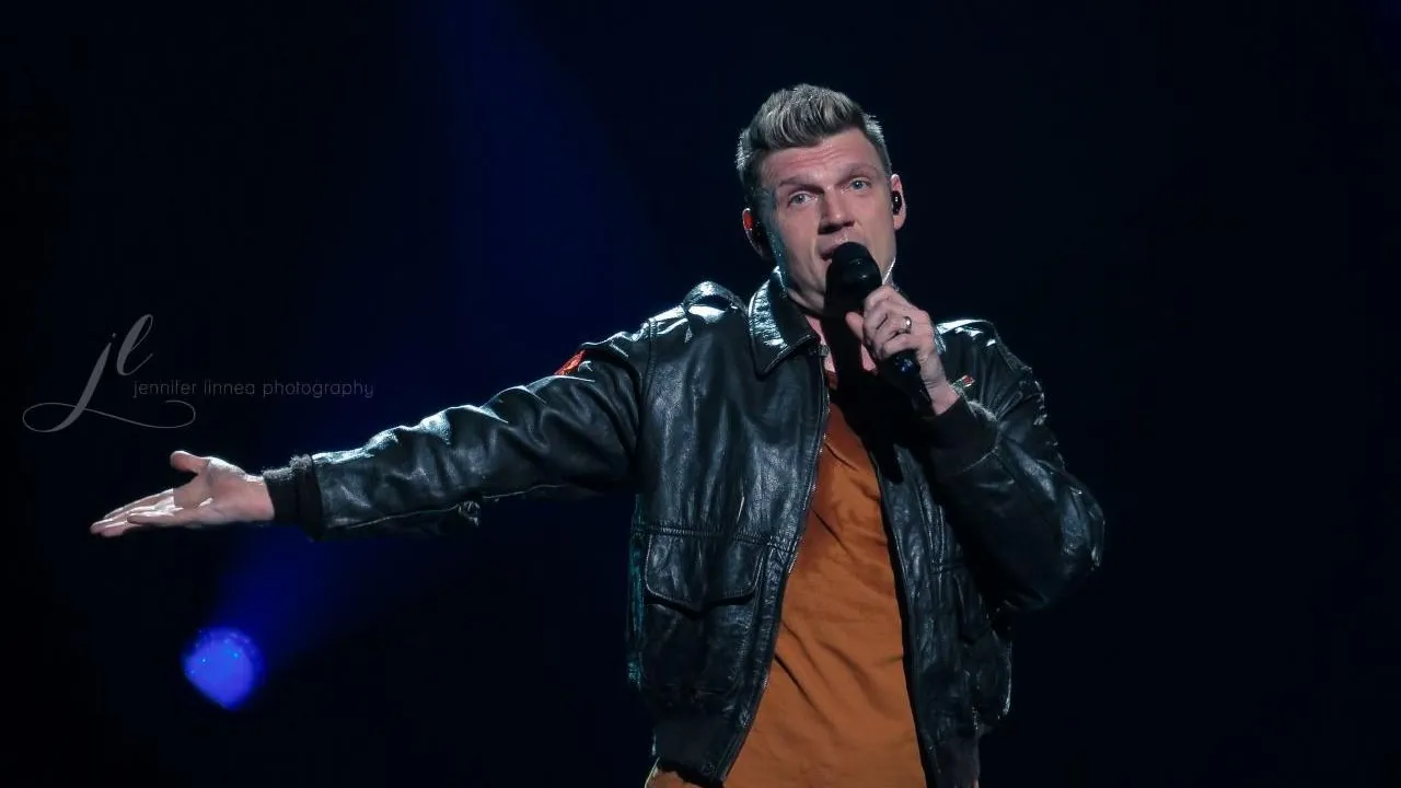 Солиста группы Backstreet Boys обвинили в насилии над несовершеннолетней