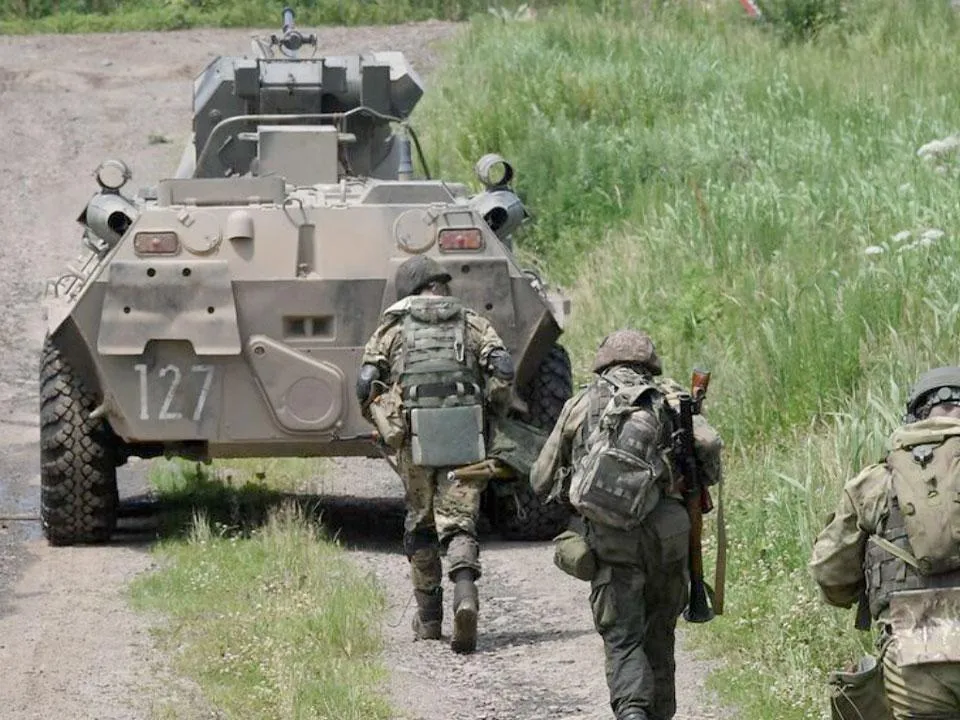 «Призрачный шанс выжить»: бойцы СВО спаслись благодаря опыту и смекалке водителя БМП