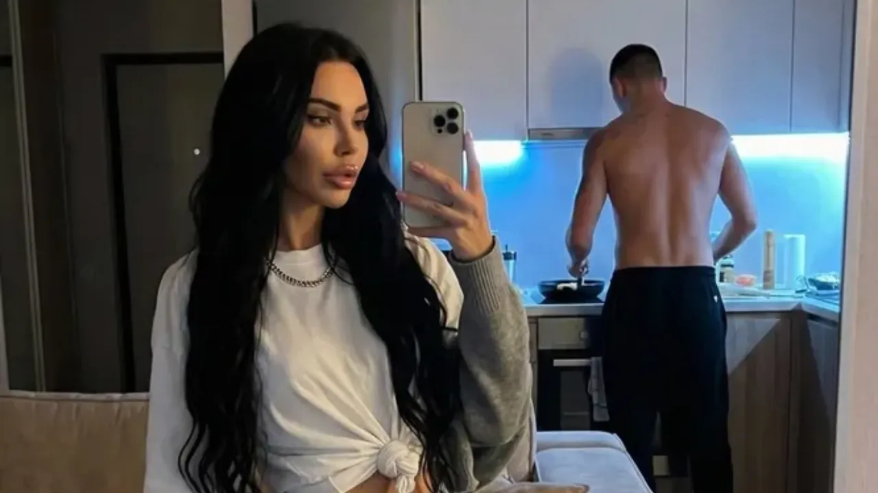 Оксана Самойлова впервые после расставания с Джиганом появилась c другим мужчиной