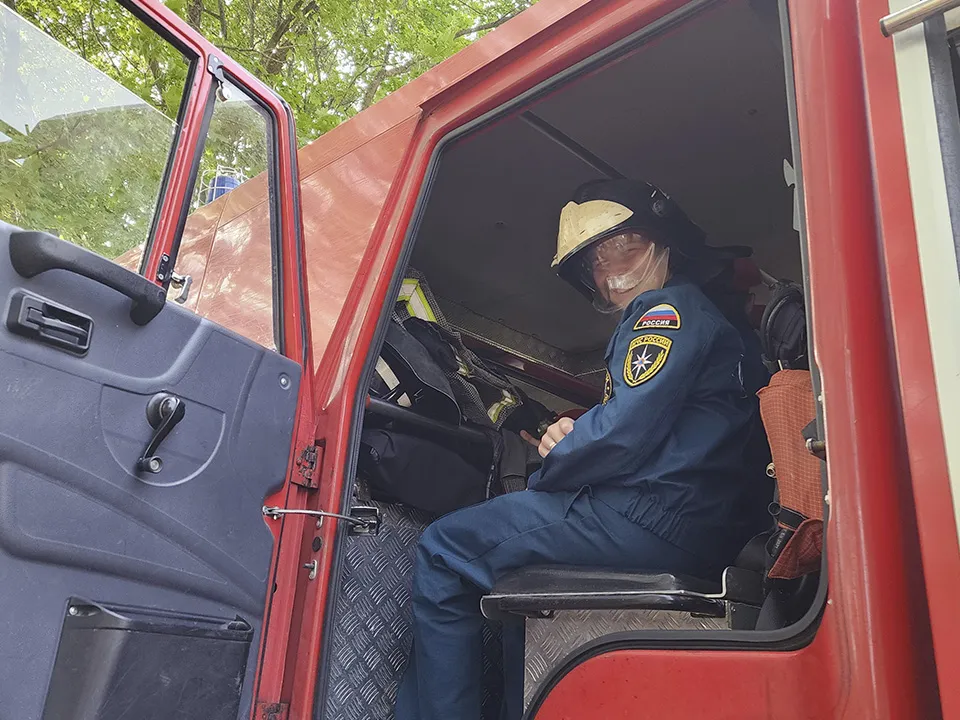 Практические занятия по пожарной подготовке. Фото: Андрей Семибратов