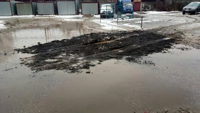 Снег и асфальт одинаково тают в Щелкове