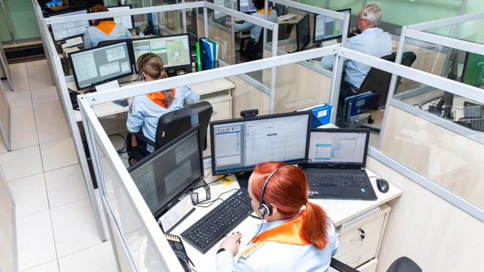 Фото: центр по приему и обработке вызовов РЦОВ 112