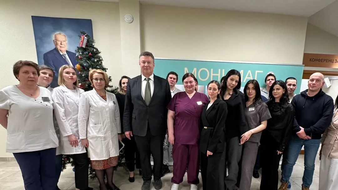 Алексей Пырегов с коллегами