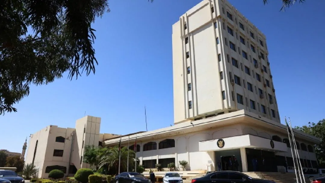 Россия эвакуировала из Судана дипломатов и граждан