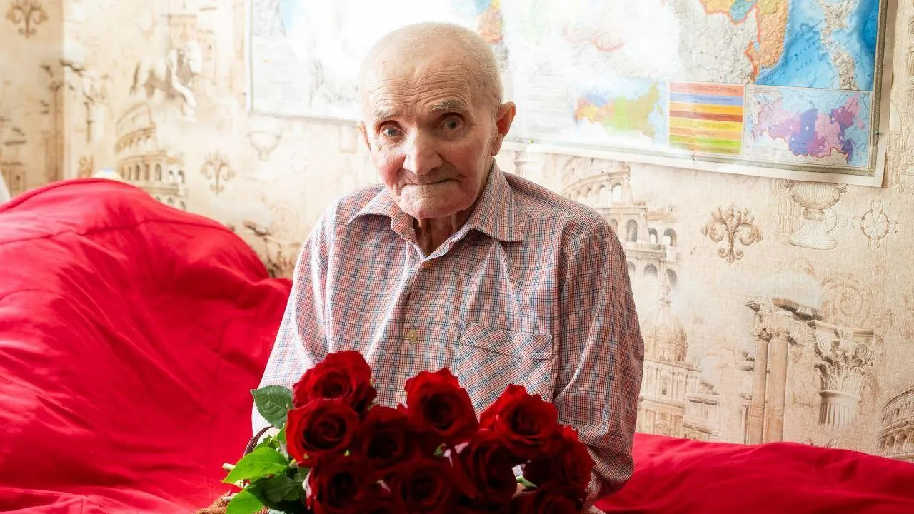 Ветерану ВОВ из Талдомского округа Селезневу исполнилось 98 лет