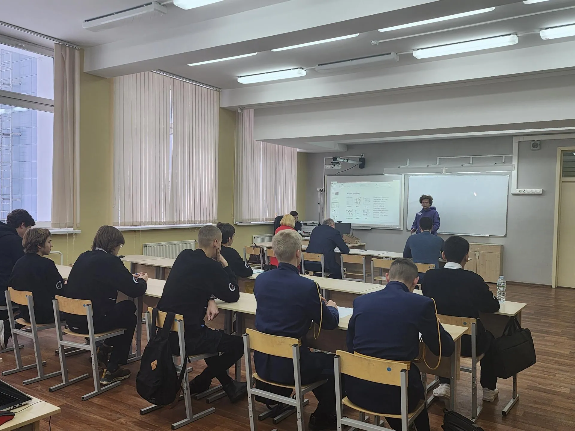 Автор: Роман Савельев