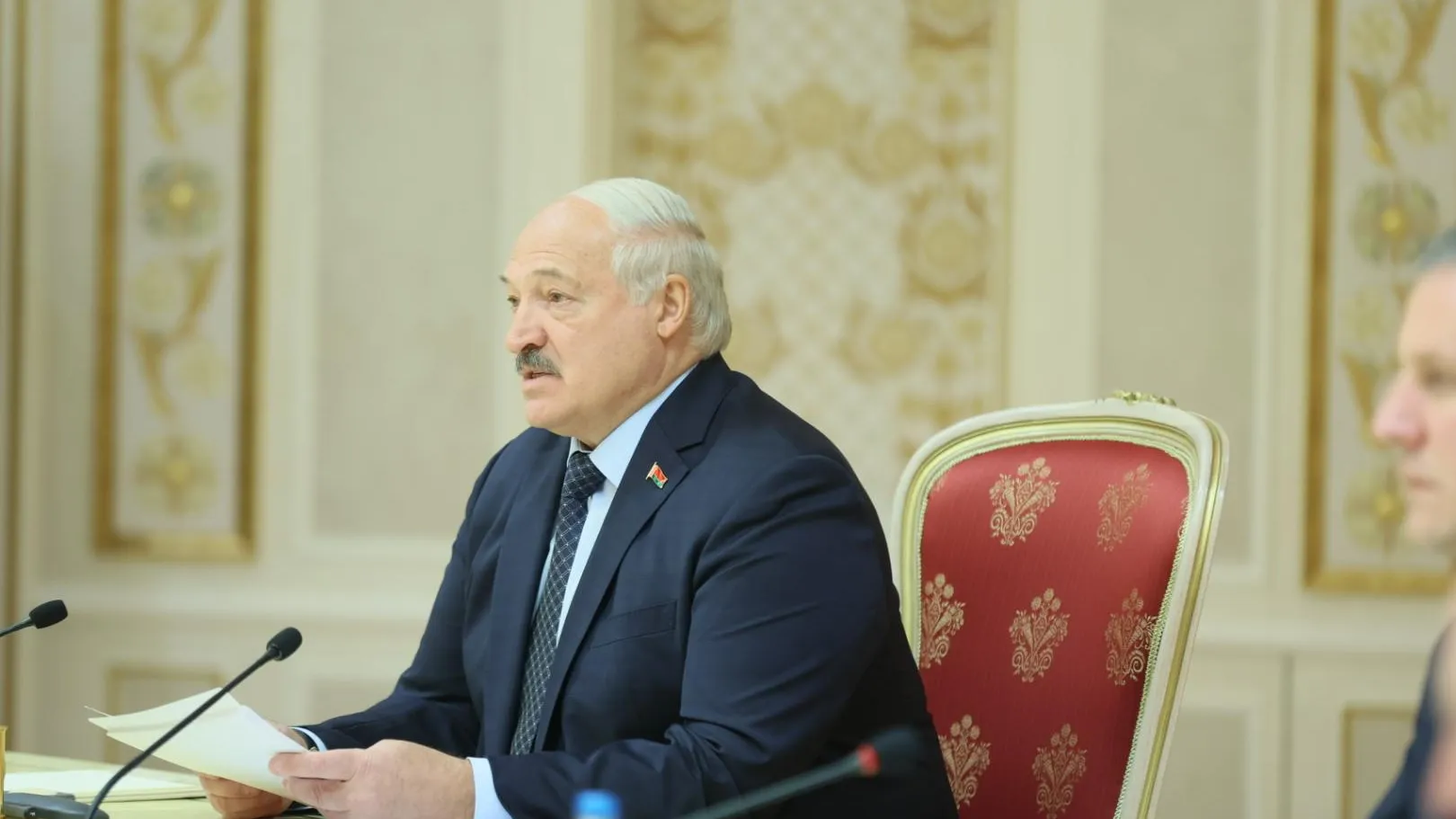 Политолог Барабанов считает, что Лукашенко при заявлении о «денацифицированной» Украине имел в виду нацистов Зеленского