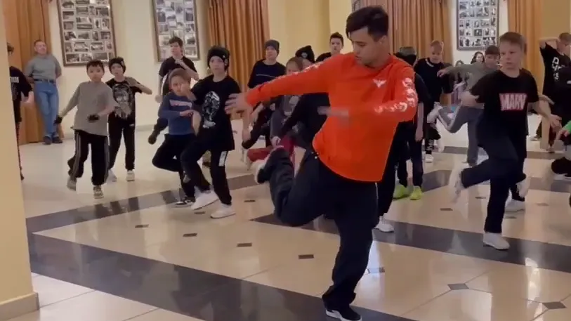 кадр из видеоматериала