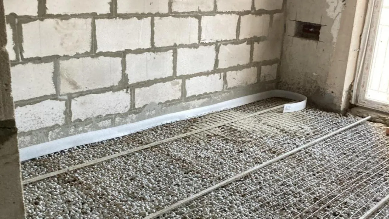 В одном из районов Мариуполя завершается восстановление многоэтажного дома