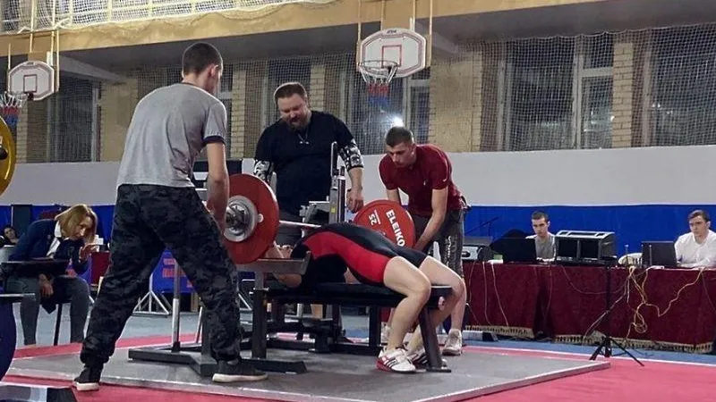 Подмосковные спортсменки взяли золото первенства РФ по пауэрлифтингу