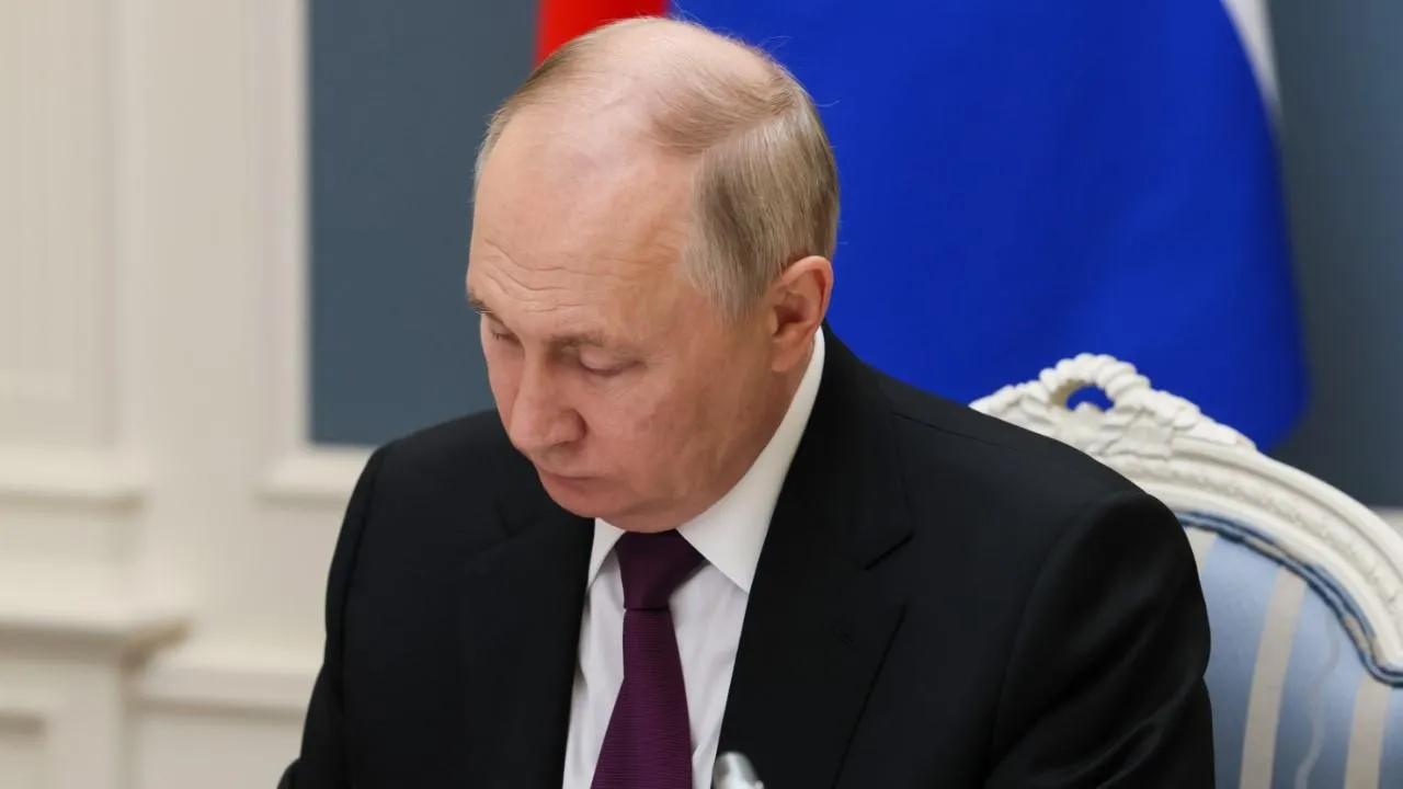 Путин подписал указ о порядке исполнения обязательств РФ по еврооблигациям