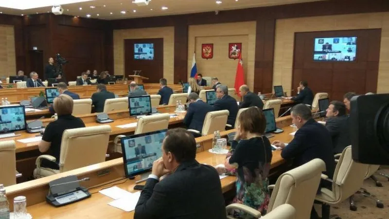 Губернатор: УК должны стать настоящими партнерами в сфере ЖКХ