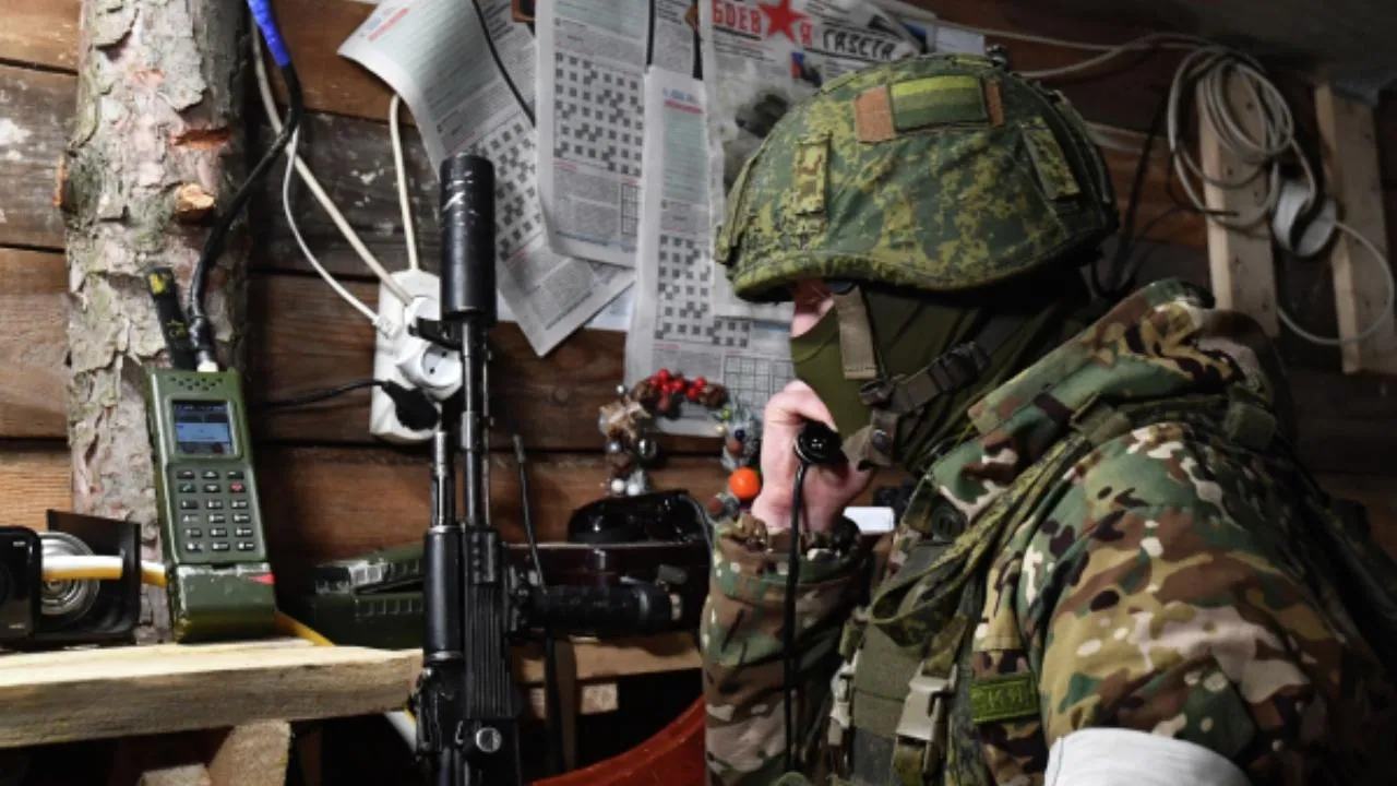 Украинские бойцы под Соледаром пообещали поубивать друг друга в прямом эфире