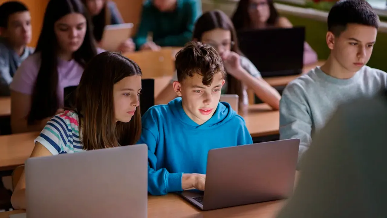 istockphoto.com/StockPlanets