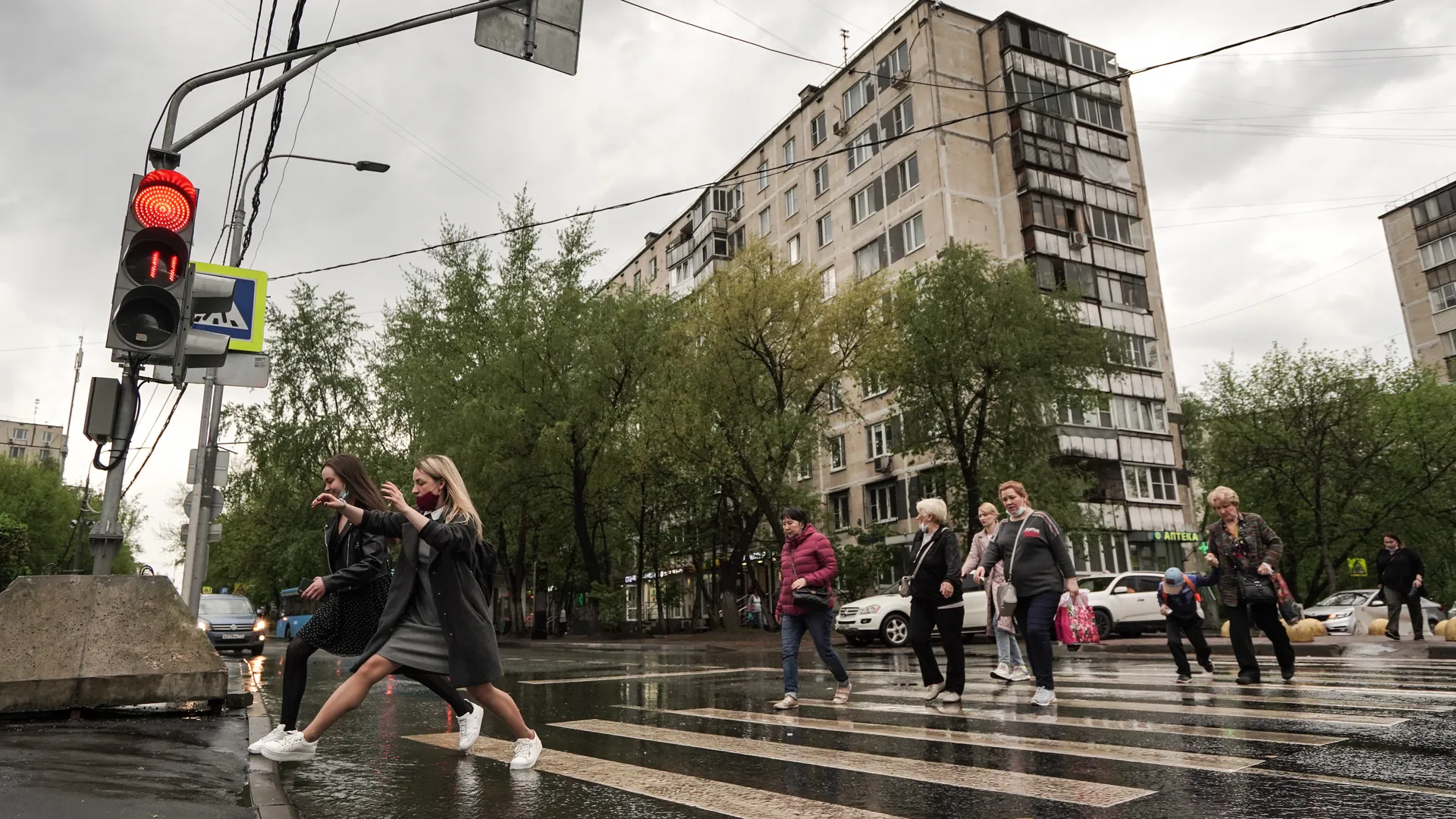 Жителей Московского региона ожидает самый теплый и ветреный день