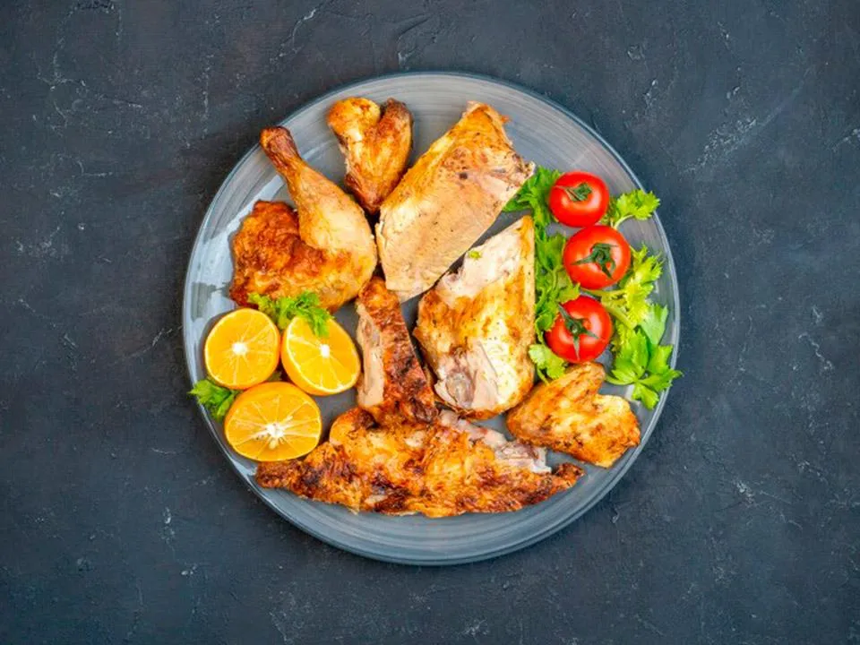 Анемия, слабость, утомляемость: что будет, если питаться только курицей