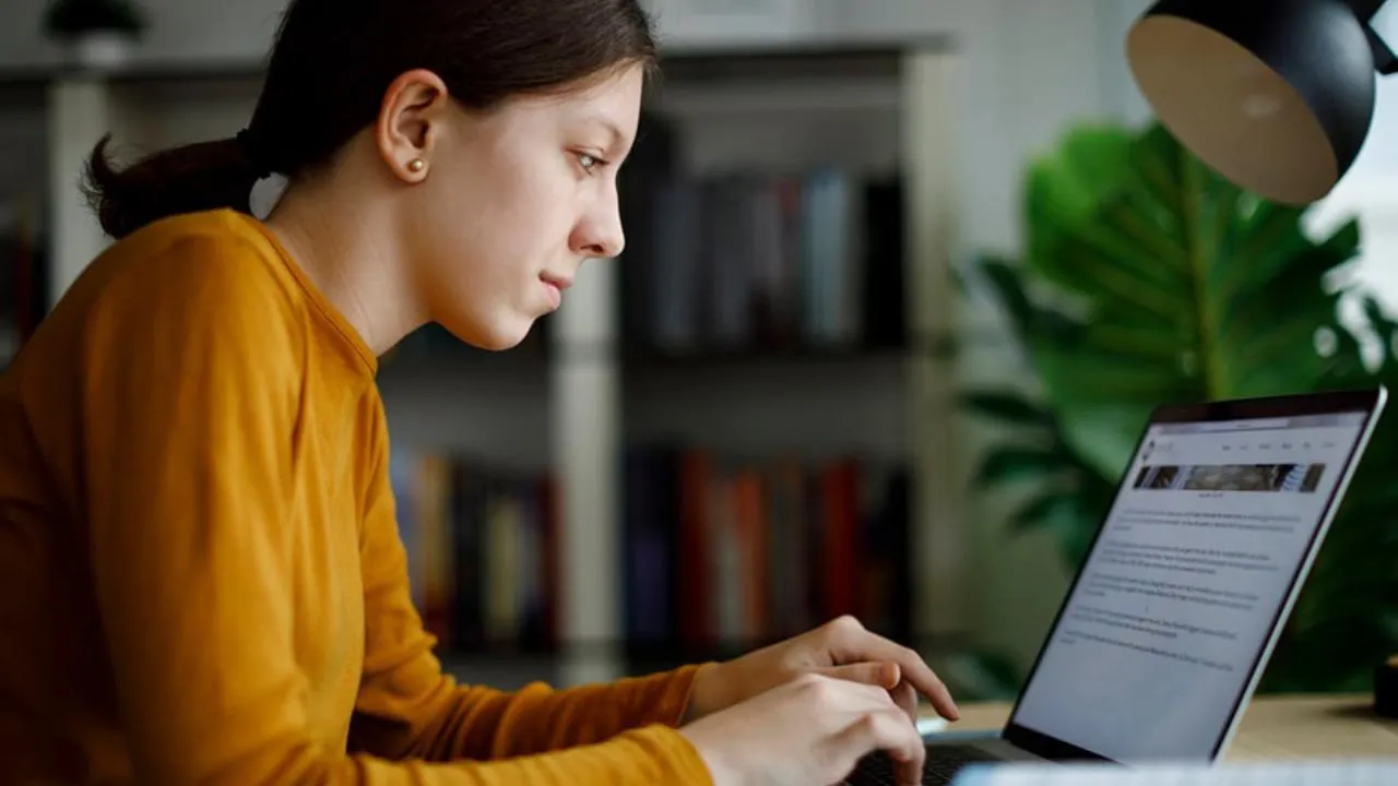 istockphoto.com/damircudic