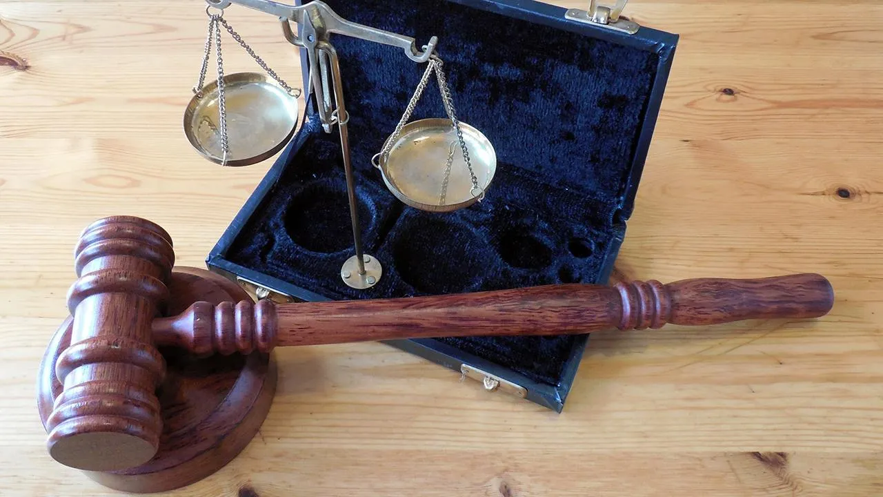 Верховный суд РФ встал на защиту водителя, выехавшего на встречную полосу
