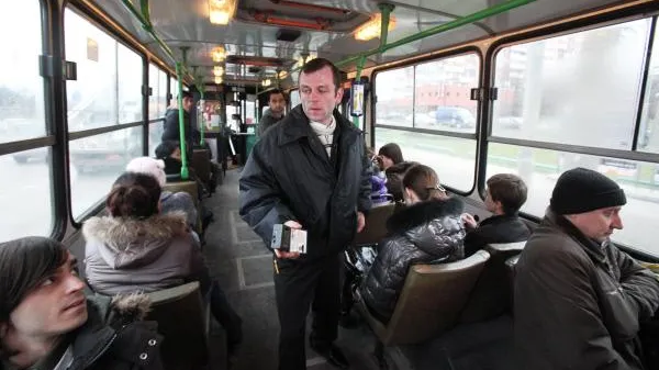 До 40% доходов общественного транспорта Подмосковья было в тени - Воробьев