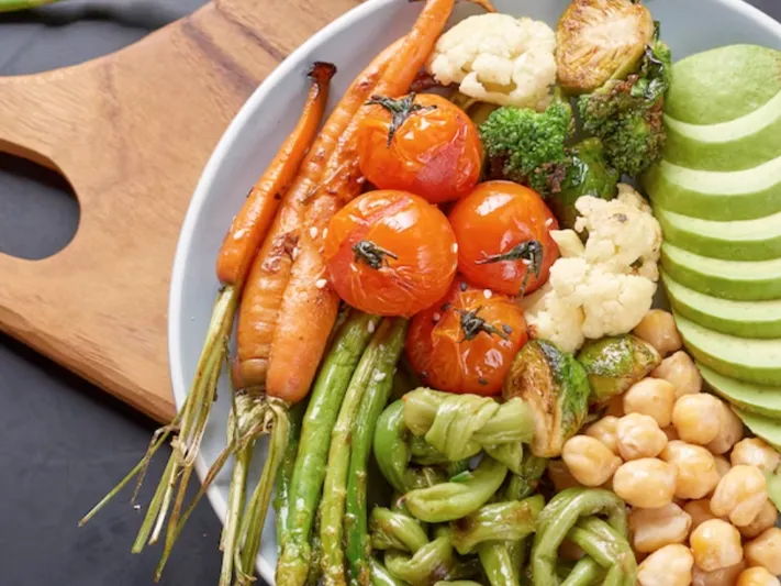 «Как снежный ком»: эзотерик объяснила, почему в доме резко начали портиться продукты