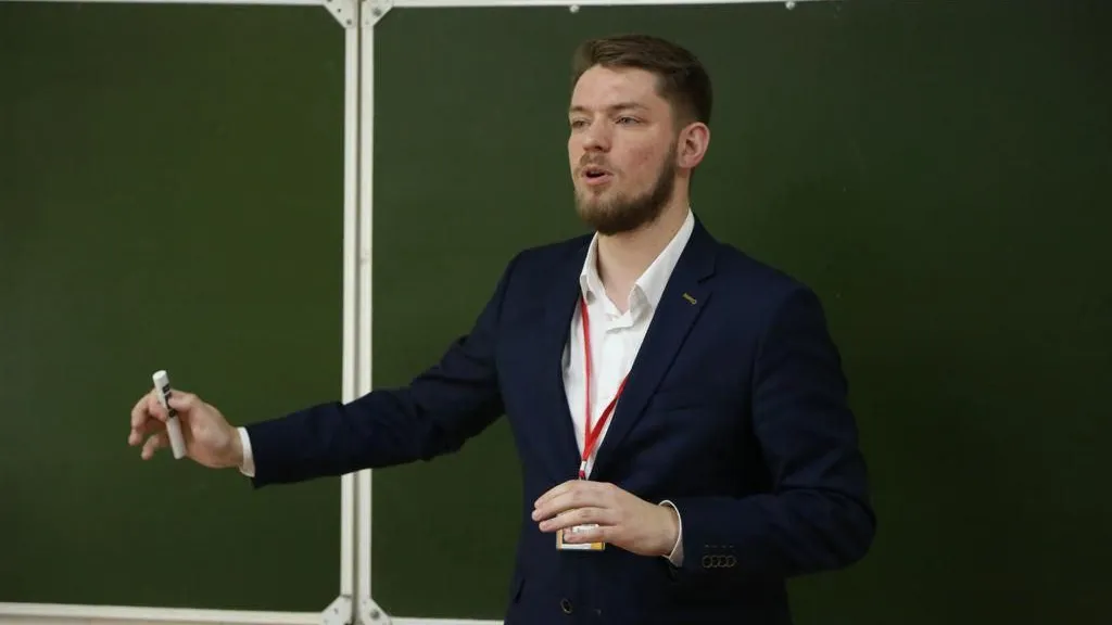 Александр Фомичев, учитель английского языка гимназии № 7 (г. Чехов)