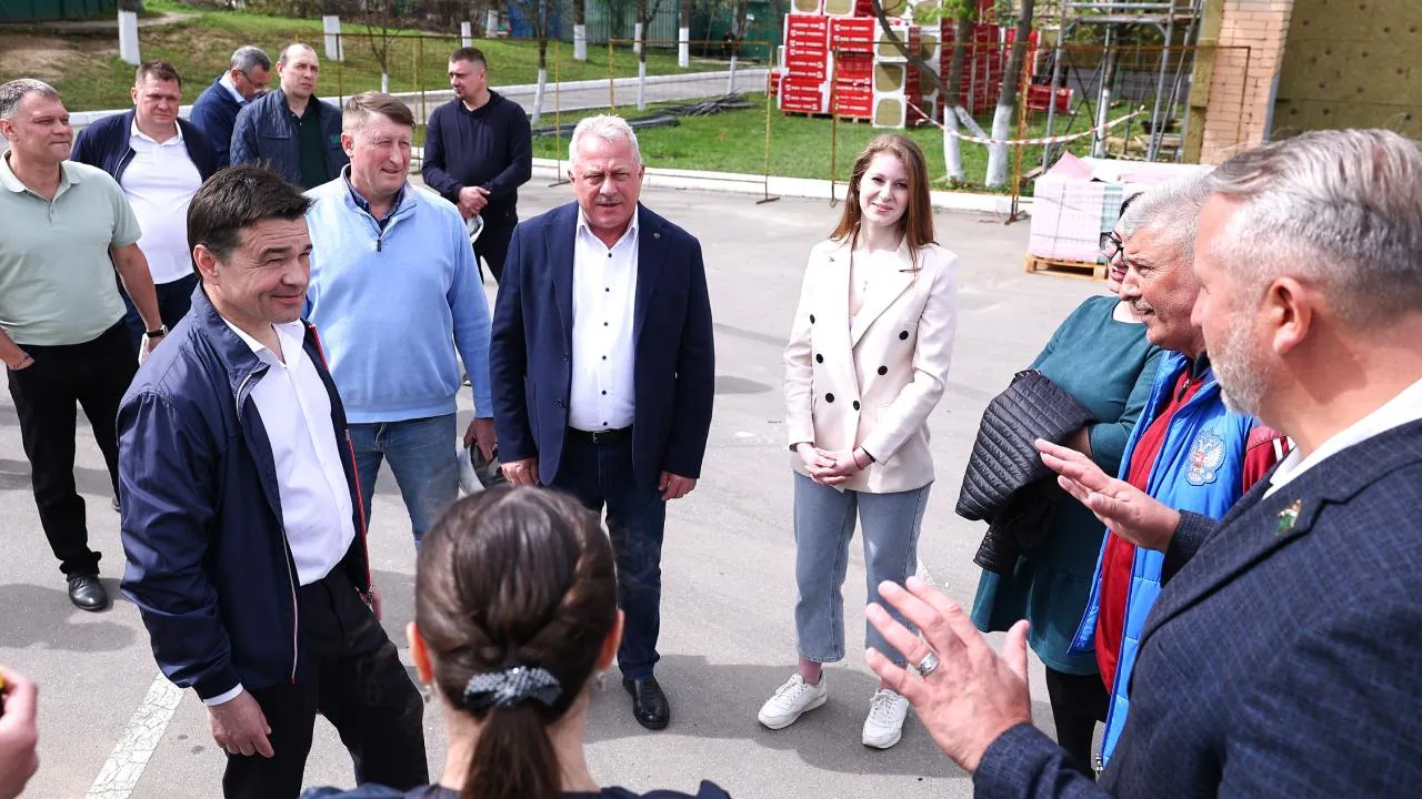 Андрей Воробьев: капремонт бассейна в Селятино постараемся завершить досрочно