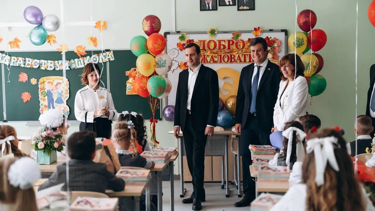 В подмосковном Щелкове на два года раньше срока открыли школу