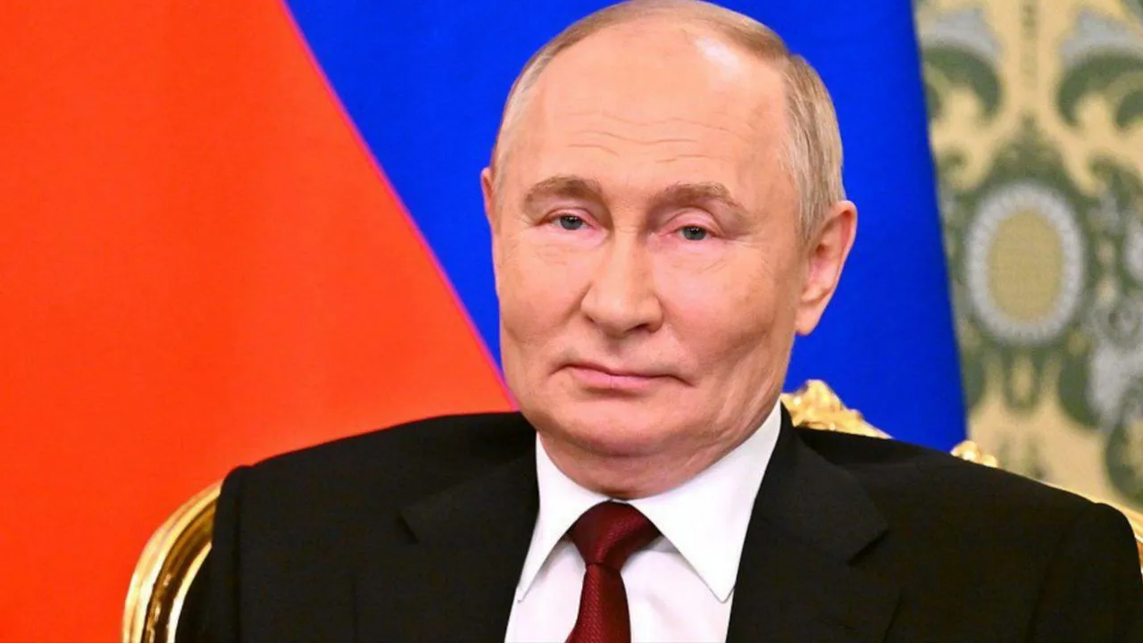 Путин проводит встречу с экс-президентом Туркменистана