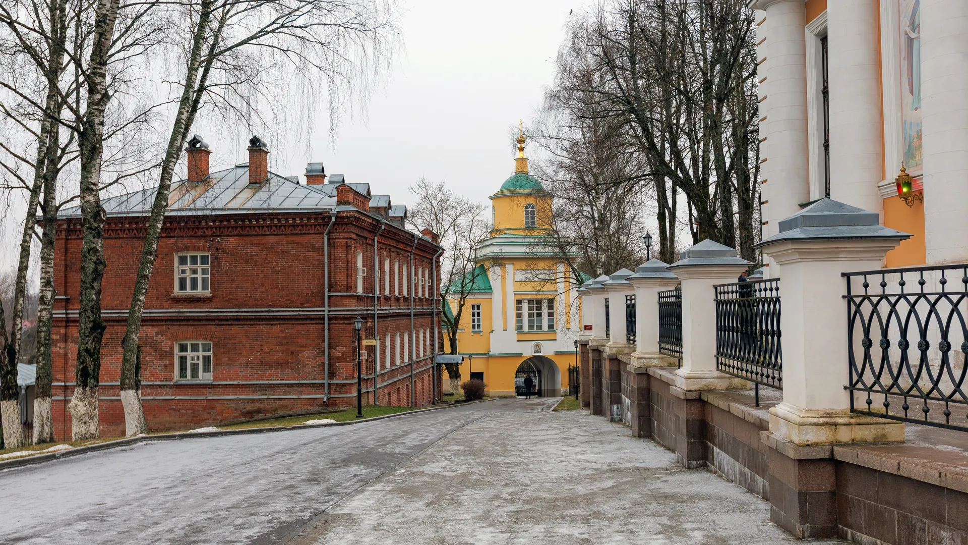 Покровский монастырь в Хотьково Сергиево-Посадского округа