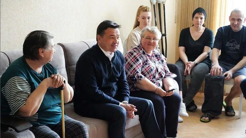 Андрей Воробьев навестил жильцов дома в Ступино, где произошел взрыв бытового газа
