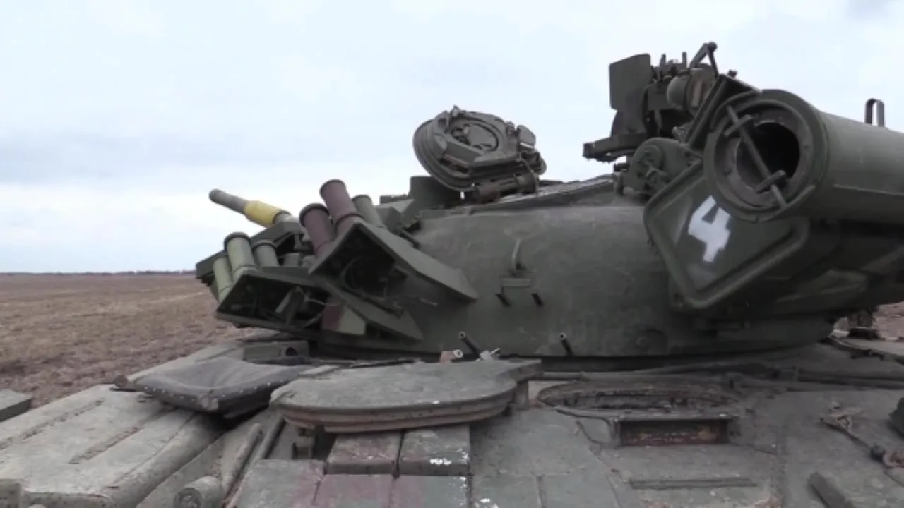 Украинские военные впервые обстреляли из танка российскую территорию