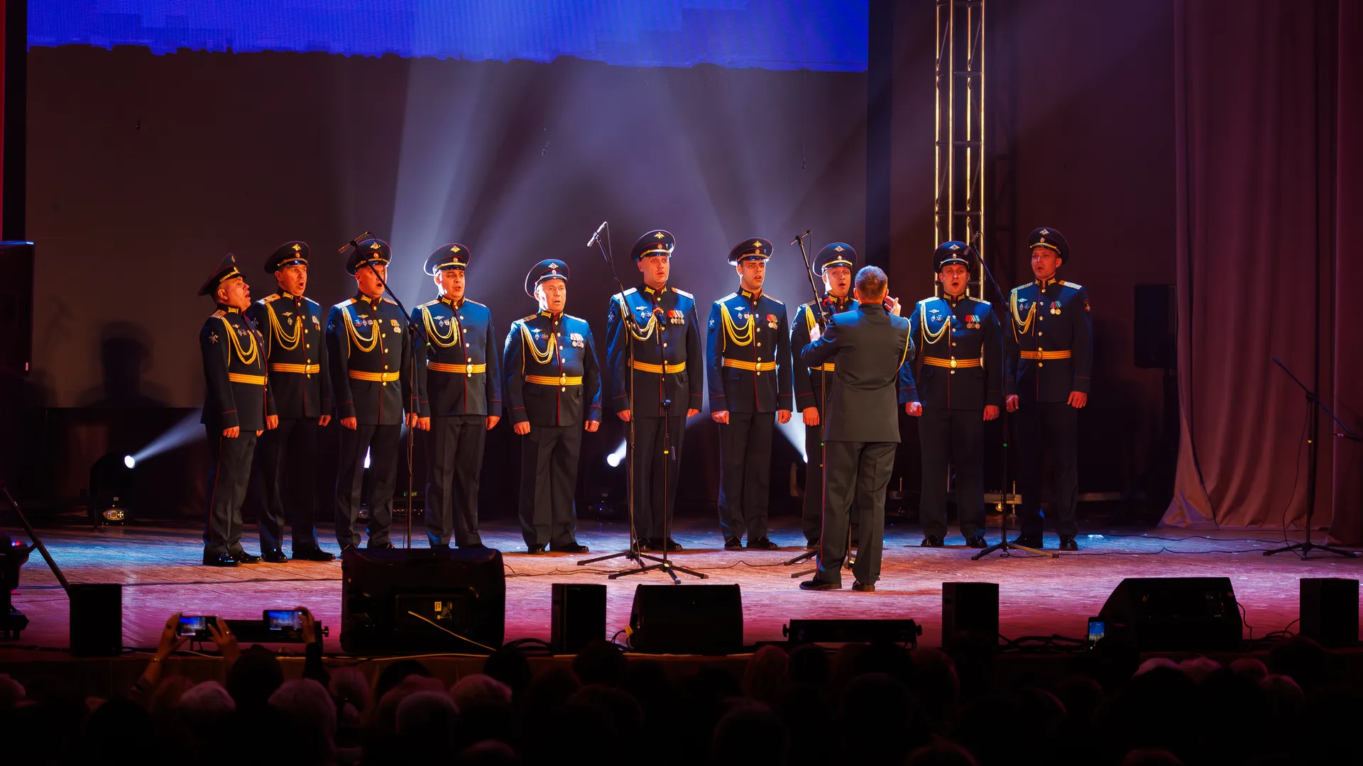 Концерт на открытии Международного кинофестиваля «17 мгновений…» в Павловском Посаде