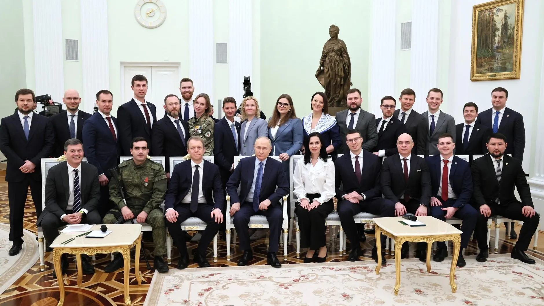 Президент России обсудил с неонатальным хирургом из Подмосковья вопросы снижения детской смертности