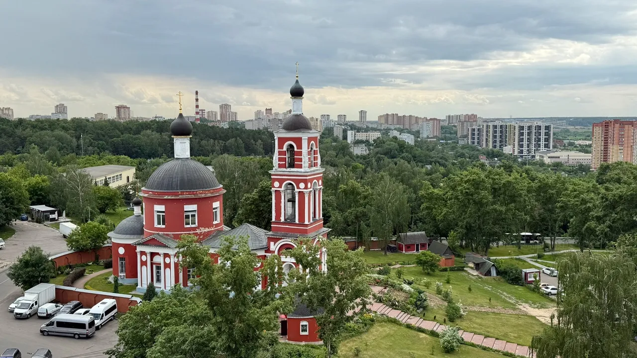 Фото: Храм Петра и Павла в Лыткарине