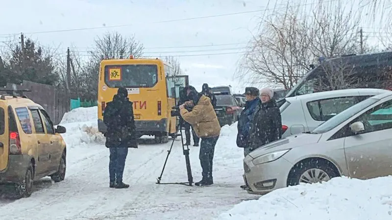 «Воронка рядом с лесом, туда не пускают»: жители Тульской области рассказали о взрыве