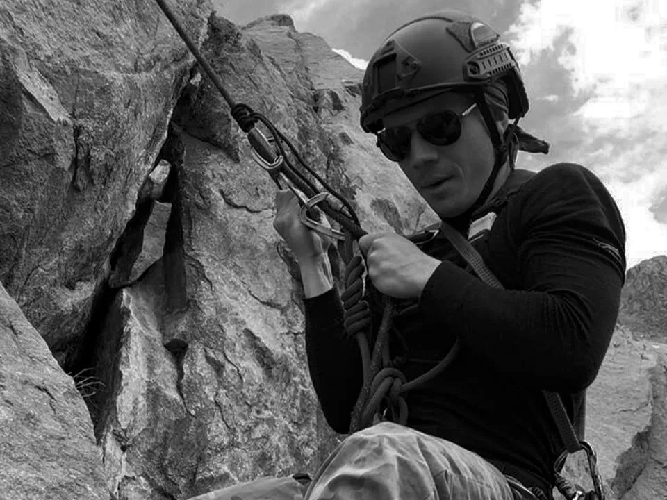 «Попала под бронежилет и начала «гулять» по телу»: разведчик СВО погиб от запрещенной пули ВСУ