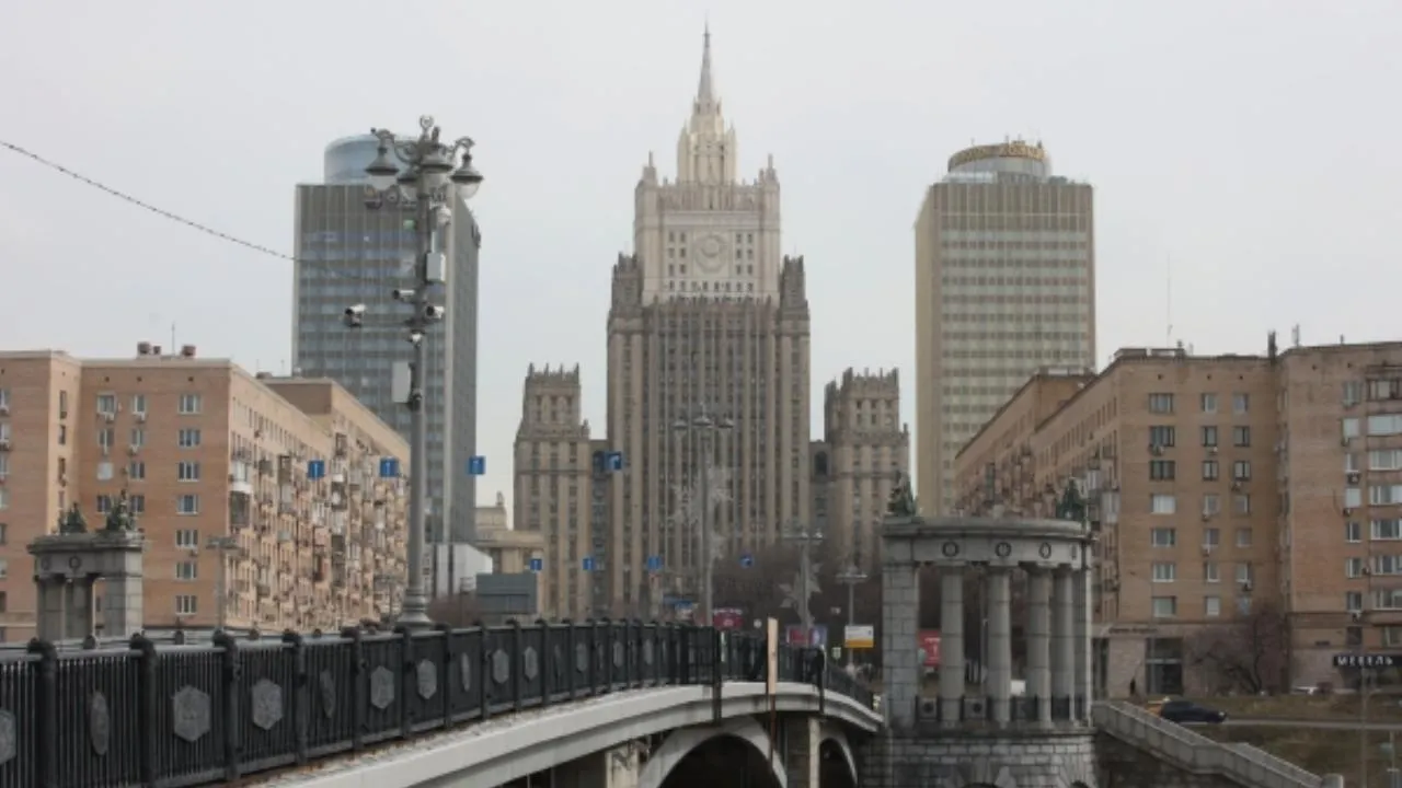 Российский МИД рассказал об угрозе всему миру из-за поставок западного оружия Украине