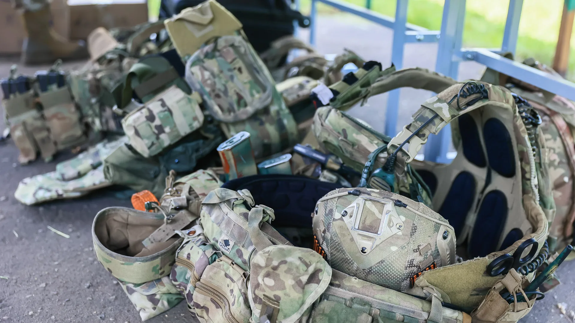 Поздравление военнослужащих 45-й бригады  спецназа ВДВ с годовщиной её образования Губернатором Подмосковья