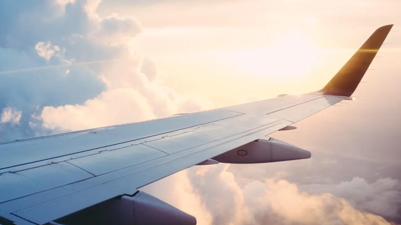 В аэропортах Кемерово и Челябинска из-за погоды задержали рейсы