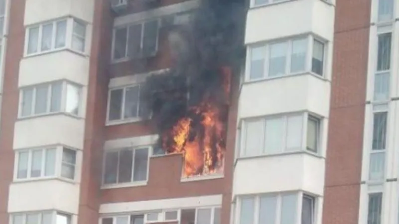 Квартиру, пожар в которой попал в соцсети, потушили в Балашихе