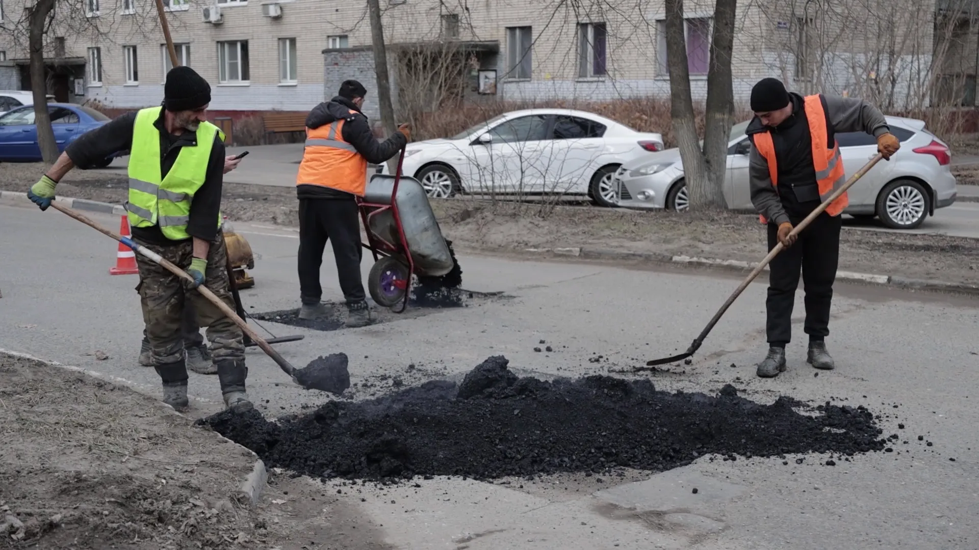 В Щелкове до конца апреля обновят разметку на 371 пешеходном переходе