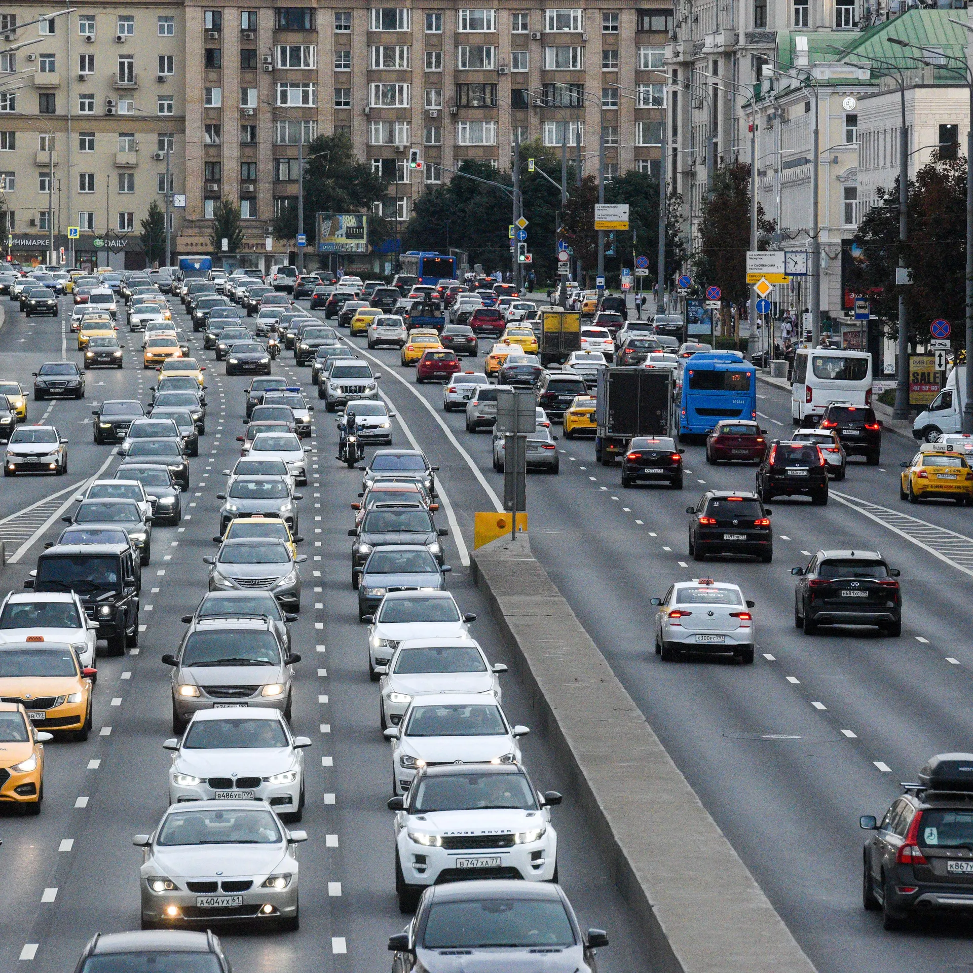 Автомобильное движение в Москве