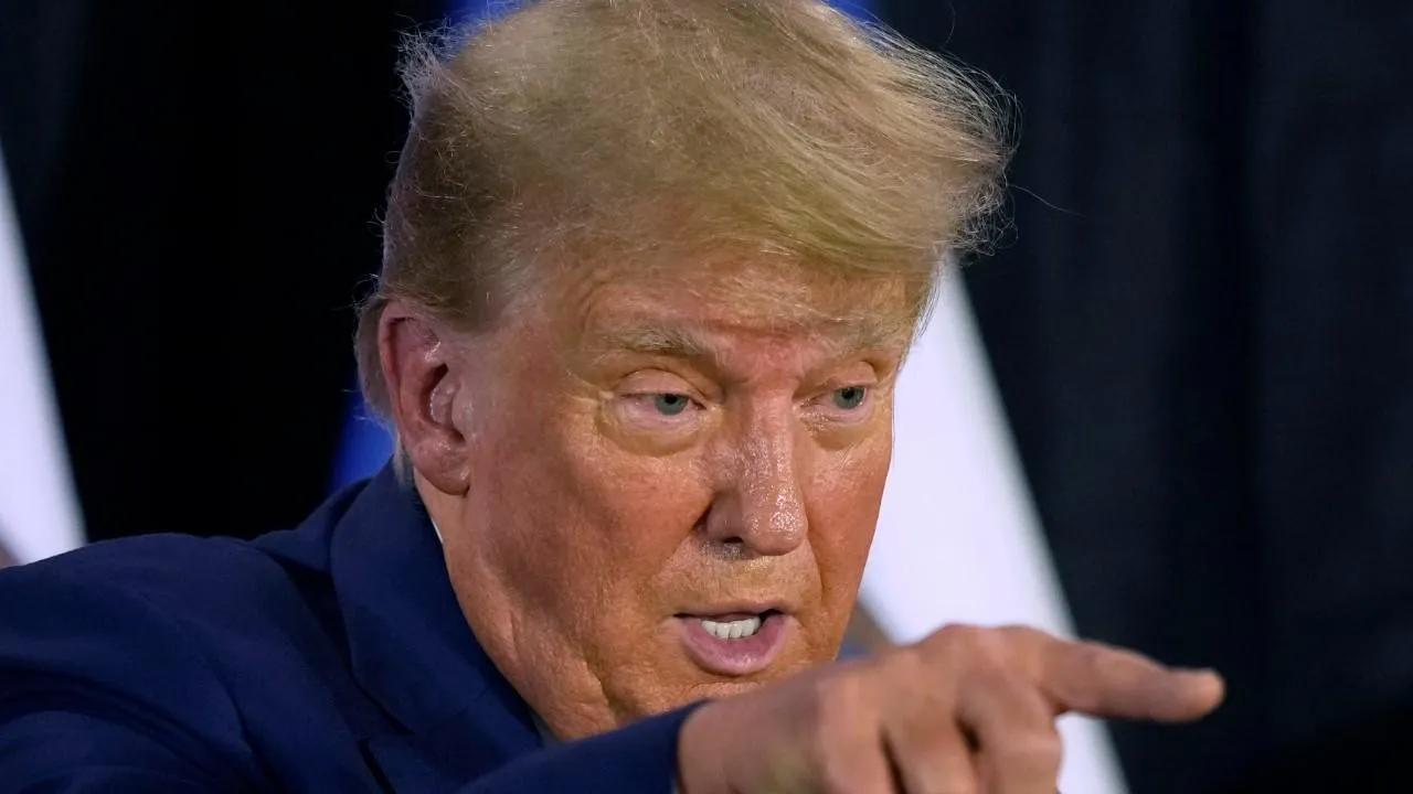 Экс-президент США Трамп согласился вернуть артефакты Израилю