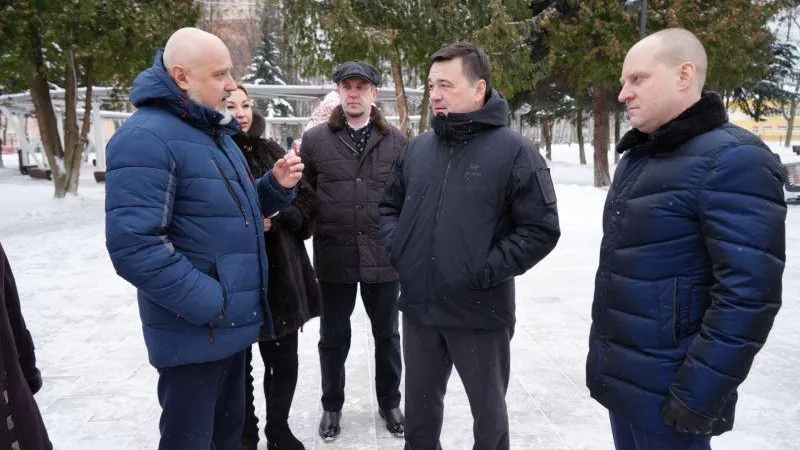Губернатор проверил работу Центрального парка в Пушкино, который досрочно благоустроили