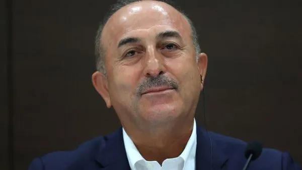 Чавушоглу: Турция не будет предоставлять убежище жителям Афганистана