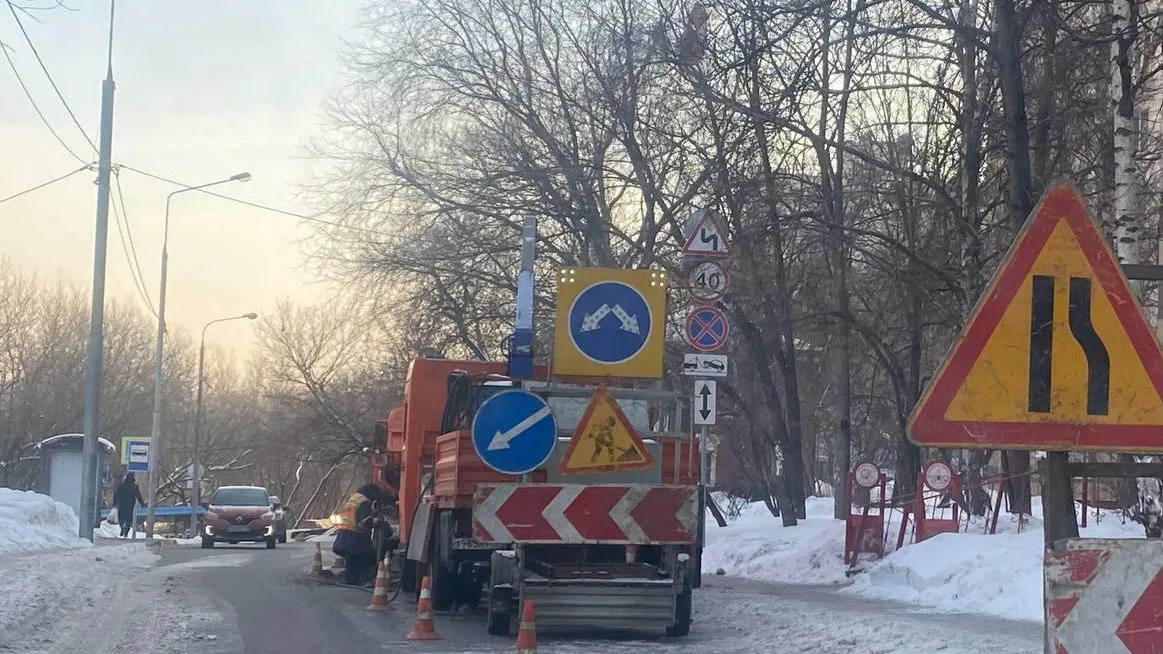 Дорожники Подмосковья восстановили дорожные знаки в шести городских округах