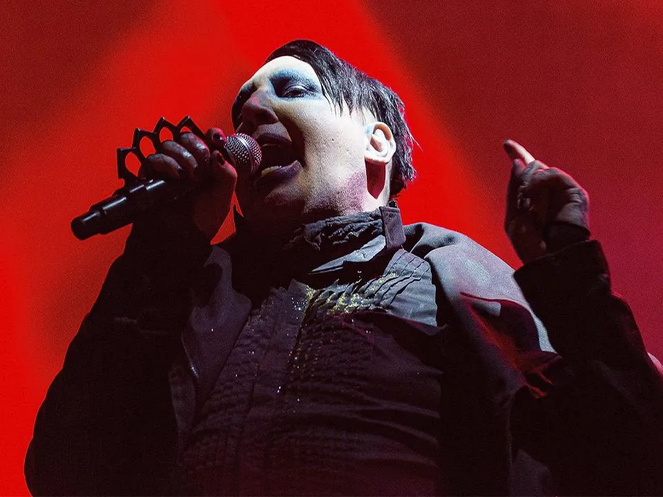 Сделка с дьяволом или провокация: почему на концертах Мэнсона и Гаги люди сходят с ума