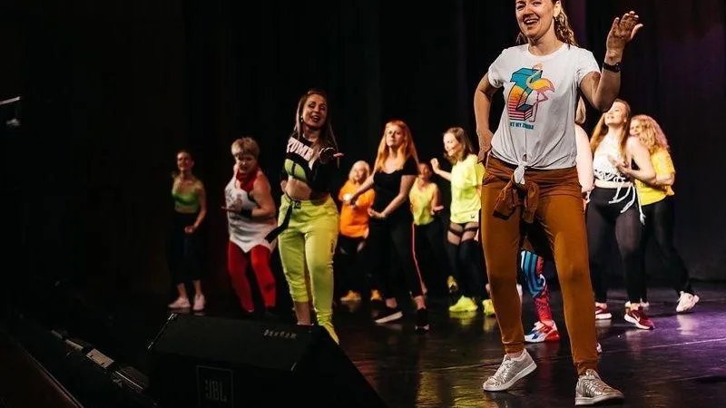 https://vk.com/oksana_zumba