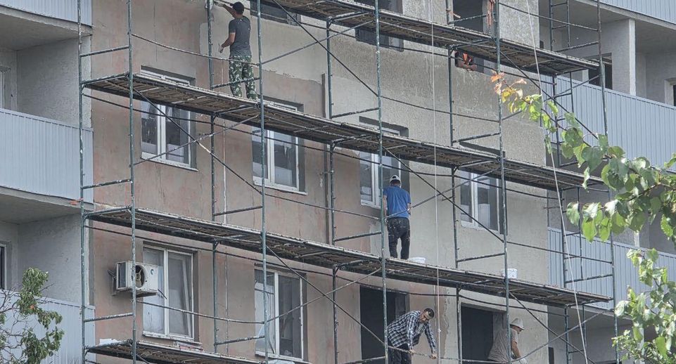 МинЖКХ Подмосковья рассказало о восстановлении домов в Мариуполе